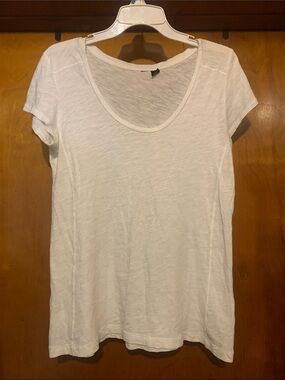 No Label Size S White Basic Tee